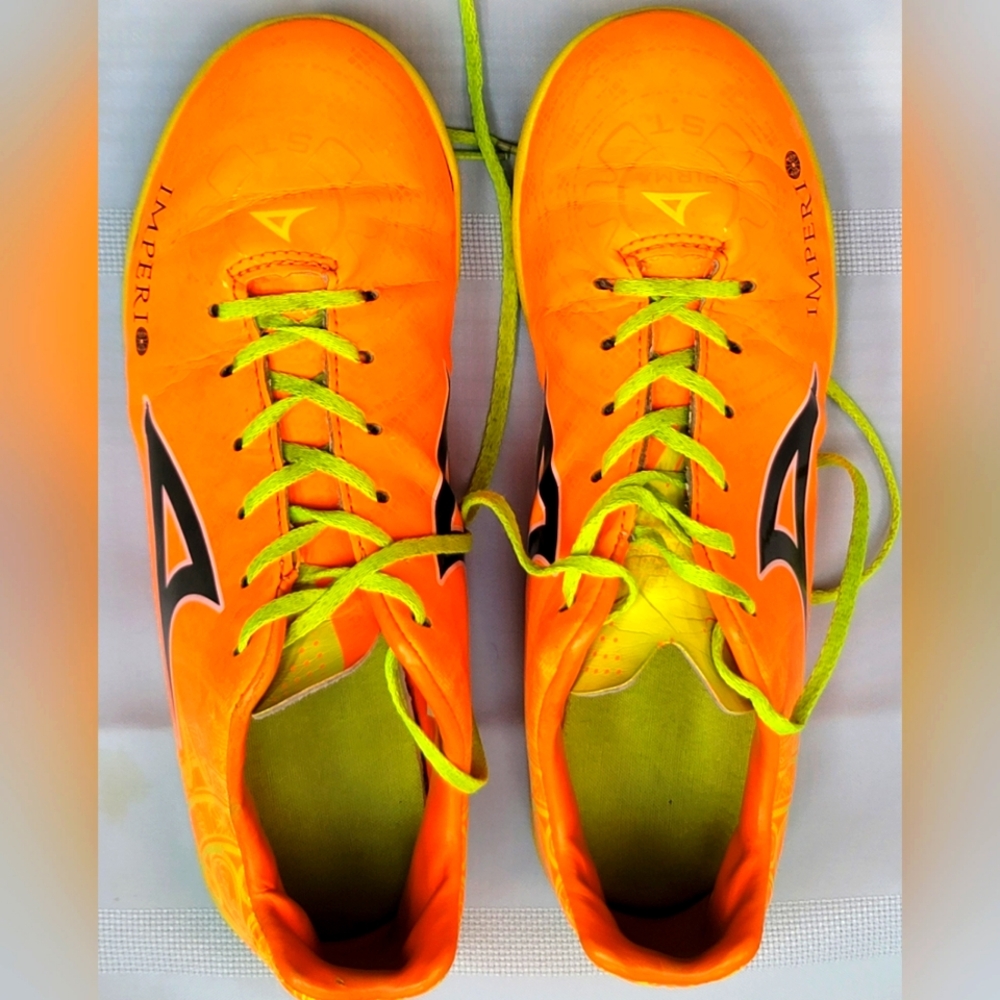 PIRMA SHOES.
